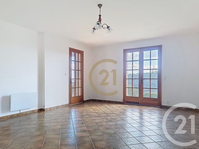 Appartement F4 à louer - 4 pièces - 101.03 m2 - CALLAS - 83 - PROVENCE-ALPES-COTE-D-AZUR - Century 21 Haussmann Immobilier