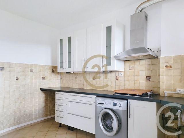 Appartement F4 à louer - 4 pièces - 101.03 m2 - CALLAS - 83 - PROVENCE-ALPES-COTE-D-AZUR - Century 21 Haussmann Immobilier