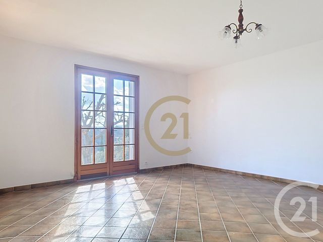 Appartement F4 à louer - 4 pièces - 101.03 m2 - CALLAS - 83 - PROVENCE-ALPES-COTE-D-AZUR - Century 21 Haussmann Immobilier