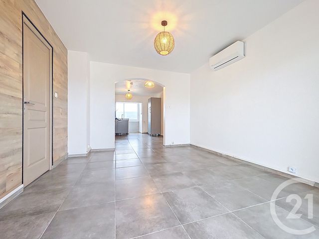 Appartement F4 à vendre - 4 pièces - 68.54 m2 - DRAGUIGNAN - 83 - PROVENCE-ALPES-COTE-D-AZUR - Century 21 Haussmann Immobilier