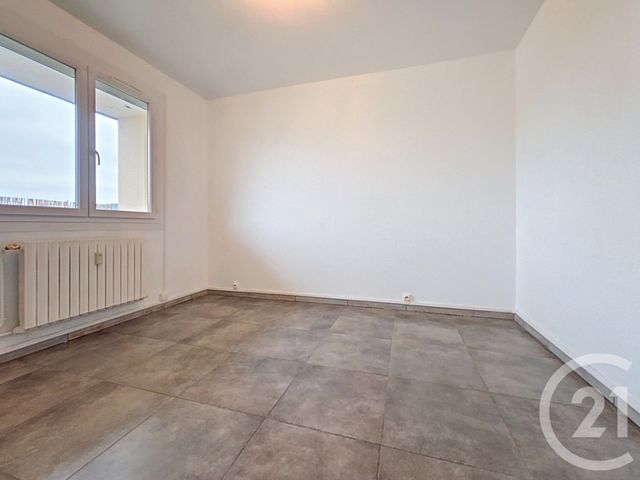 Appartement F4 à vendre - 4 pièces - 68.54 m2 - DRAGUIGNAN - 83 - PROVENCE-ALPES-COTE-D-AZUR - Century 21 Haussmann Immobilier