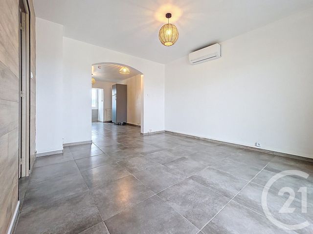 Appartement F4 à vendre - 4 pièces - 68.54 m2 - DRAGUIGNAN - 83 - PROVENCE-ALPES-COTE-D-AZUR - Century 21 Haussmann Immobilier