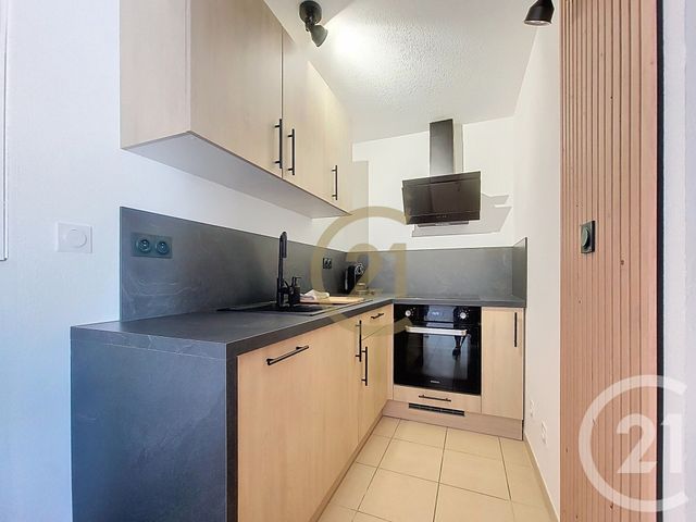 Appartement F2 à louer - 2 pièces - 38.8 m2 - DRAGUIGNAN - 83 - PROVENCE-ALPES-COTE-D-AZUR - Century 21 Haussmann Immobilier