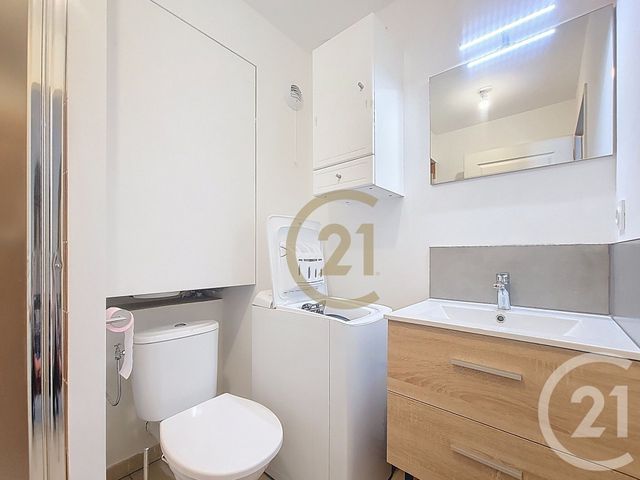 Appartement F2 à louer - 2 pièces - 38.8 m2 - DRAGUIGNAN - 83 - PROVENCE-ALPES-COTE-D-AZUR - Century 21 Haussmann Immobilier
