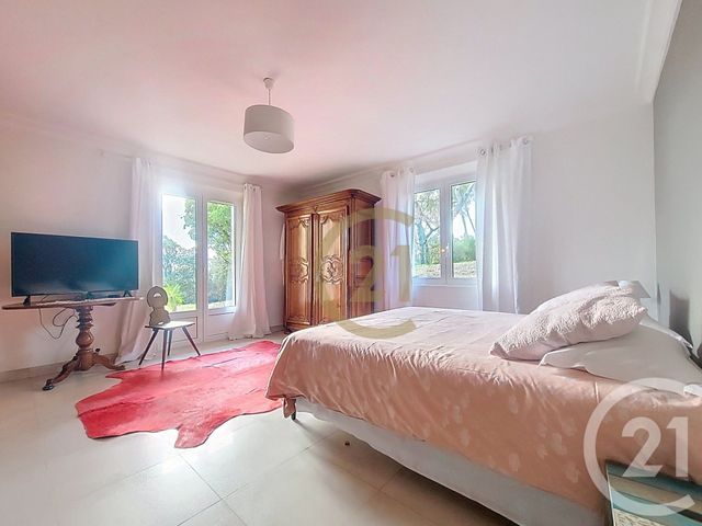 maison à vendre - 8 pièces - 264.0 m2 - DRAGUIGNAN - 83 - PROVENCE-ALPES-COTE-D-AZUR - Century 21 Haussmann Immobilier