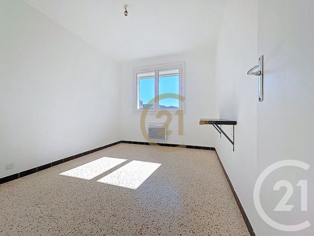 Appartement F3 à vendre - 3 pièces - 55.0 m2 - DRAGUIGNAN - 83 - PROVENCE-ALPES-COTE-D-AZUR - Century 21 Haussmann Immobilier