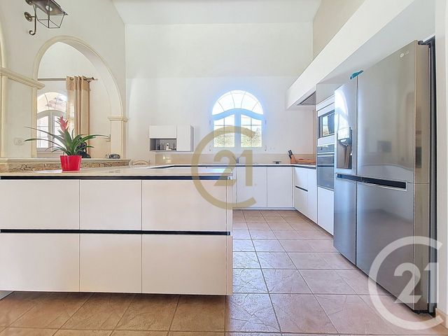 maison à vendre - 5 pièces - 175.0 m2 - LES ARCS - 83 - PROVENCE-ALPES-COTE-D-AZUR - Century 21 Haussmann Immobilier