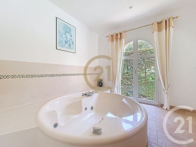 maison à vendre - 5 pièces - 175.0 m2 - LES ARCS - 83 - PROVENCE-ALPES-COTE-D-AZUR - Century 21 Haussmann Immobilier