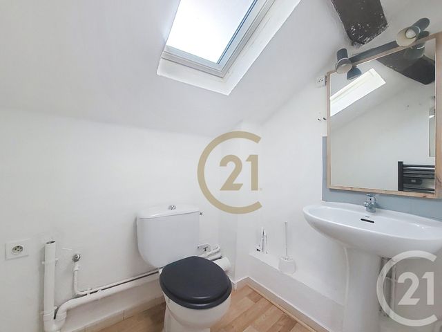 Appartement F2 à louer - 2 pièces - 41.98 m2 - DRAGUIGNAN - 83 - PROVENCE-ALPES-COTE-D-AZUR - Century 21 Haussmann Immobilier