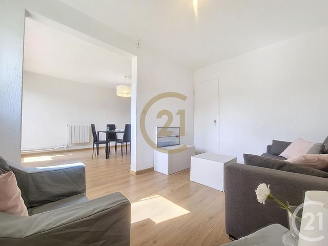 Appartement F3 bis à louer - 4 pièces - 65.71 m2 - DRAGUIGNAN - 83 - PROVENCE-ALPES-COTE-D-AZUR - Century 21 Haussmann Immobilier