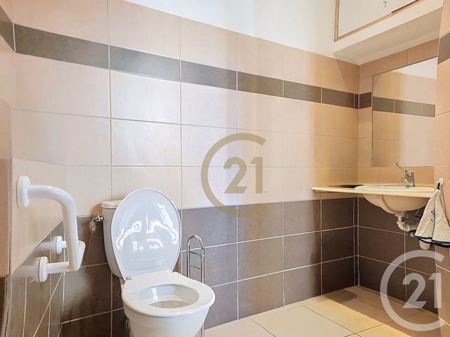 Appartement Local à vendre - 2 pièces - 46.25 m2 - DRAGUIGNAN - 83 - PROVENCE-ALPES-COTE-D-AZUR - Century 21 Haussmann Immobilier