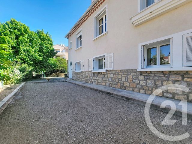 maison à vendre - 7 pièces - 202.77 m2 - DRAGUIGNAN - 83 - PROVENCE-ALPES-COTE-D-AZUR - Century 21 Haussmann Immobilier