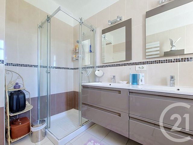 maison à vendre - 7 pièces - 202.77 m2 - DRAGUIGNAN - 83 - PROVENCE-ALPES-COTE-D-AZUR - Century 21 Haussmann Immobilier