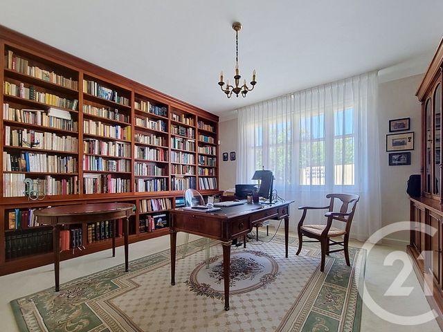 maison à vendre - 7 pièces - 202.77 m2 - DRAGUIGNAN - 83 - PROVENCE-ALPES-COTE-D-AZUR - Century 21 Haussmann Immobilier