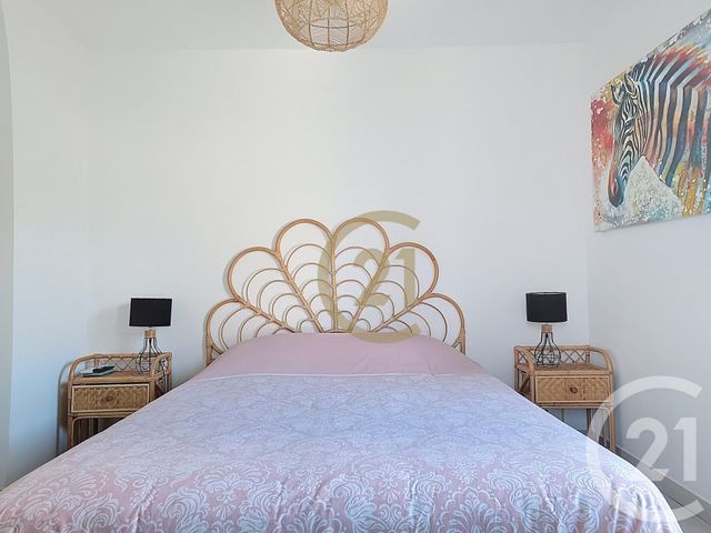 Appartement F3 à louer - 3 pièces - 71.69 m2 - ST RAPHAEL - 83 - PROVENCE-ALPES-COTE-D-AZUR - Century 21 Haussmann Immobilier