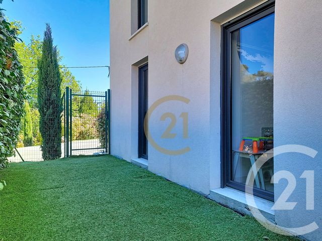 Appartement F3 à louer - 3 pièces - 71.69 m2 - ST RAPHAEL - 83 - PROVENCE-ALPES-COTE-D-AZUR - Century 21 Haussmann Immobilier