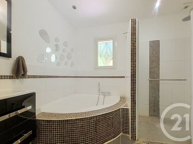maison à vendre - 6 pièces - 128.0 m2 - DRAGUIGNAN - 83 - PROVENCE-ALPES-COTE-D-AZUR - Century 21 Haussmann Immobilier
