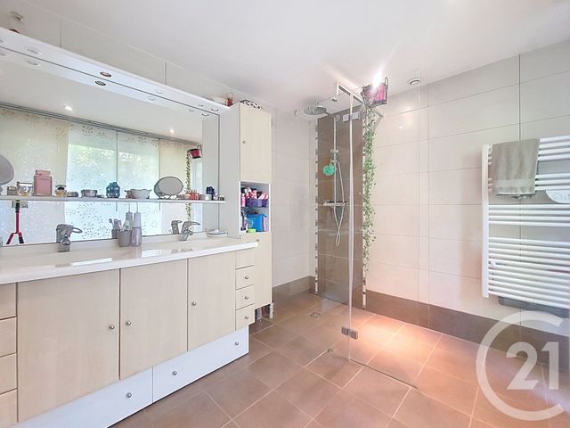 maison à vendre - 5 pièces - 161.24 m2 - DRAGUIGNAN - 83 - PROVENCE-ALPES-COTE-D-AZUR - Century 21 Haussmann Immobilier