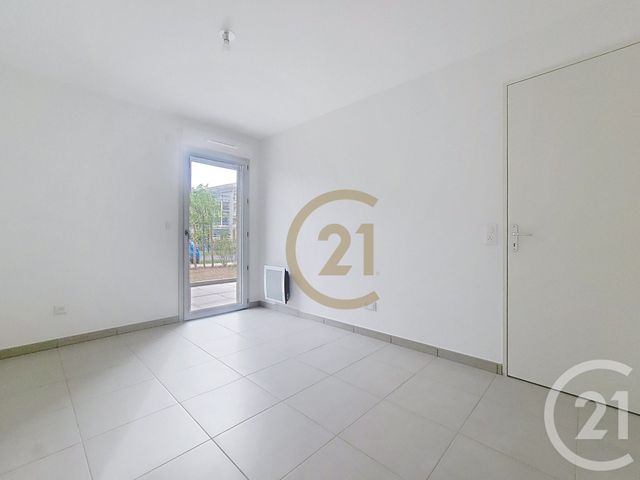 Appartement à louer - 2 pièces - 40.56 m2 - DRAGUIGNAN - 83 - PROVENCE-ALPES-COTE-D-AZUR - Century 21 Haussmann Immobilier