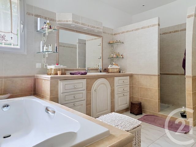 maison à vendre - 6 pièces - 137.98 m2 - LES ARCS - 83 - PROVENCE-ALPES-COTE-D-AZUR - Century 21 Haussmann Immobilier