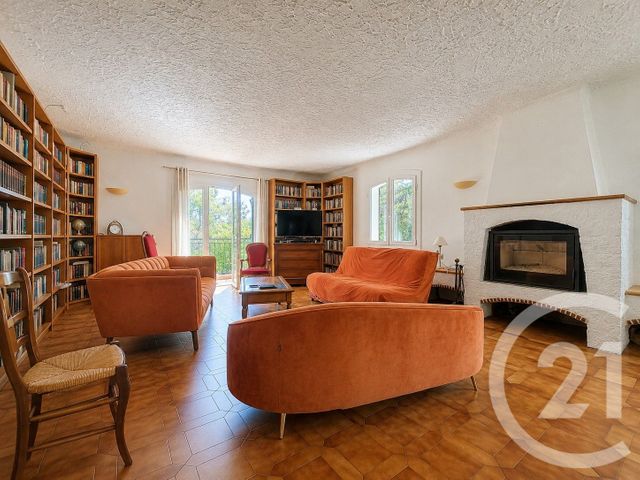 maison à vendre - 7 pièces - 222.06 m2 - DRAGUIGNAN - 83 - PROVENCE-ALPES-COTE-D-AZUR - Century 21 Haussmann Immobilier