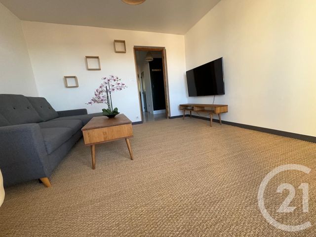 Appartement F3 à louer - 3 pièces - 54.9 m2 - DRAGUIGNAN - 83 - PROVENCE-ALPES-COTE-D-AZUR - Century 21 Haussmann Immobilier