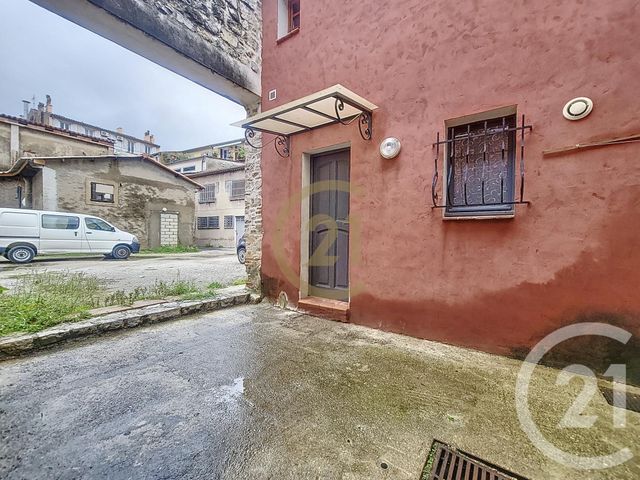 maison à louer - 2 pièces - 28.6 m2 - DRAGUIGNAN - 83 - PROVENCE-ALPES-COTE-D-AZUR - Century 21 Haussmann Immobilier