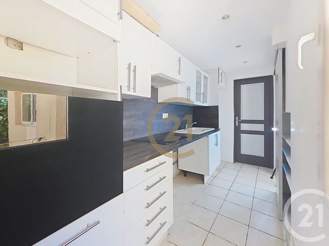 Appartement F3 à vendre - 3 pièces - 68.6 m2 - FLAYOSC - 83 - PROVENCE-ALPES-COTE-D-AZUR - Century 21 Haussmann Immobilier