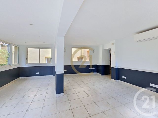 Appartement F3 à vendre - 3 pièces - 68.6 m2 - FLAYOSC - 83 - PROVENCE-ALPES-COTE-D-AZUR - Century 21 Haussmann Immobilier