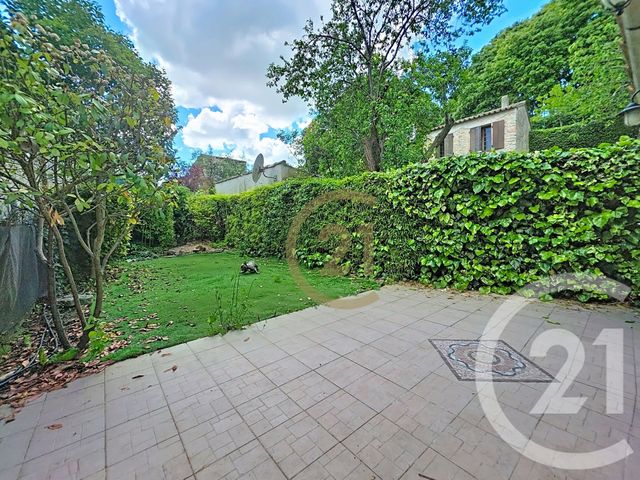 Appartement F3 à vendre - 3 pièces - 68.6 m2 - FLAYOSC - 83 - PROVENCE-ALPES-COTE-D-AZUR - Century 21 Haussmann Immobilier