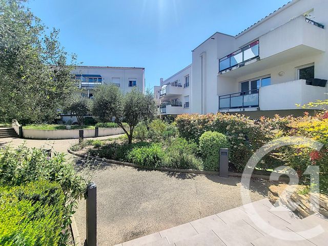 Appartement T3 à vendre - 3 pièces - 57.4 m2 - DRAGUIGNAN - 83 - PROVENCE-ALPES-COTE-D-AZUR - Century 21 Haussmann Immobilier