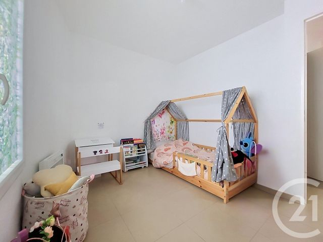 Appartement T3 à vendre - 3 pièces - 57.4 m2 - DRAGUIGNAN - 83 - PROVENCE-ALPES-COTE-D-AZUR - Century 21 Haussmann Immobilier