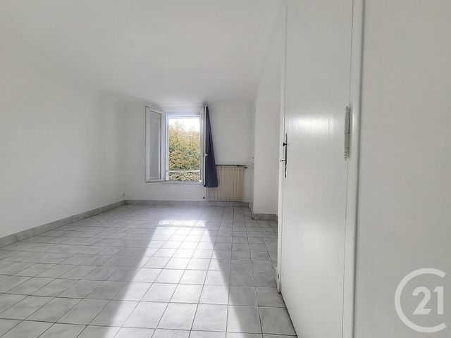 Appartement F3 à louer - 3 pièces - 77.0 m2 - DRAGUIGNAN - 83 - PROVENCE-ALPES-COTE-D-AZUR - Century 21 Haussmann Immobilier