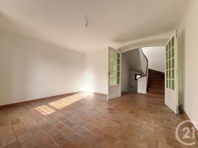 Appartement F3 à louer - 3 pièces - 77.0 m2 - DRAGUIGNAN - 83 - PROVENCE-ALPES-COTE-D-AZUR - Century 21 Haussmann Immobilier