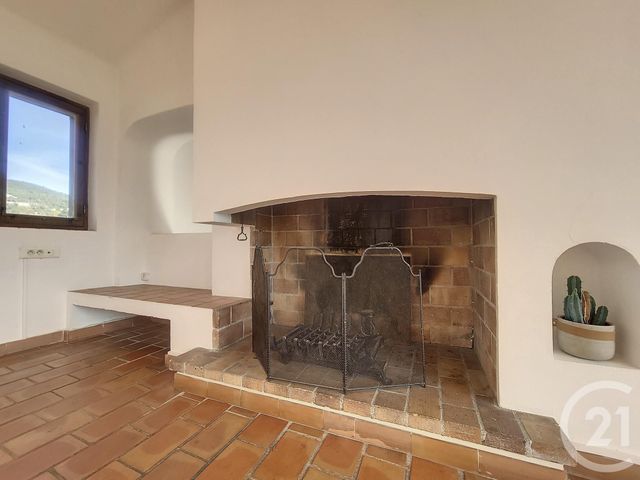 Appartement F3 à louer - 3 pièces - 77.0 m2 - DRAGUIGNAN - 83 - PROVENCE-ALPES-COTE-D-AZUR - Century 21 Haussmann Immobilier