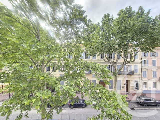 Appartement F3 à louer - 3 pièces - 76.0 m2 - DRAGUIGNAN - 83 - PROVENCE-ALPES-COTE-D-AZUR - Century 21 Haussmann Immobilier