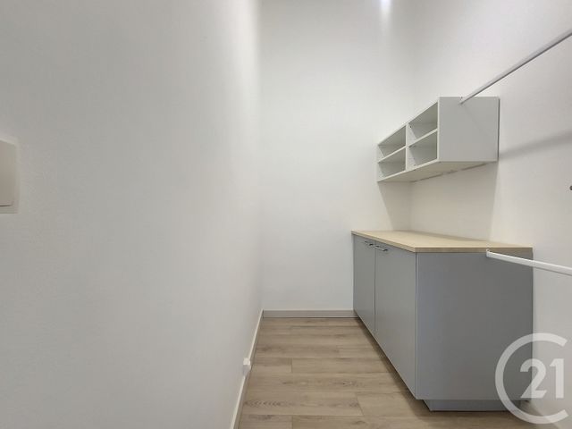 Appartement F3 à louer - 3 pièces - 76.0 m2 - DRAGUIGNAN - 83 - PROVENCE-ALPES-COTE-D-AZUR - Century 21 Haussmann Immobilier