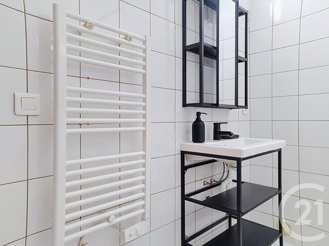 Appartement F1 à louer - 2 pièces - 28.5 m2 - TRANS EN PROVENCE - 83 - PROVENCE-ALPES-COTE-D-AZUR - Century 21 Haussmann Immobilier