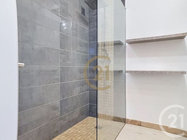 Appartement F3 à louer - 3 pièces - 58.38 m2 - DRAGUIGNAN - 83 - PROVENCE-ALPES-COTE-D-AZUR - Century 21 Haussmann Immobilier