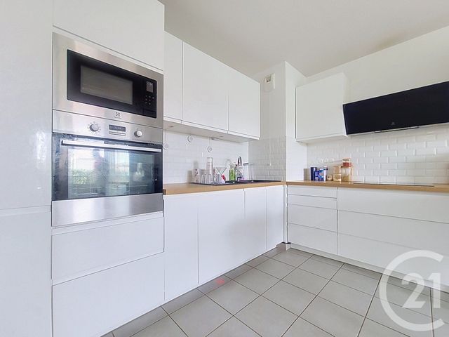 Appartement F3 à louer - 3 pièces - 55.45 m2 - LE MUY - 83 - PROVENCE-ALPES-COTE-D-AZUR - Century 21 Haussmann Immobilier