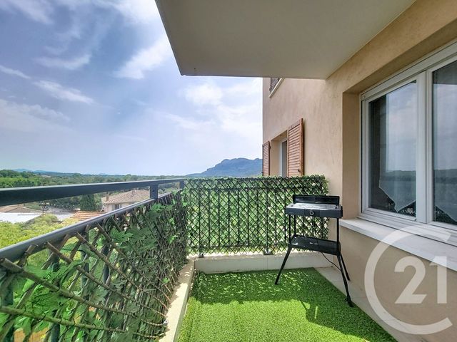 Appartement F3 à louer - 3 pièces - 55.45 m2 - LE MUY - 83 - PROVENCE-ALPES-COTE-D-AZUR - Century 21 Haussmann Immobilier