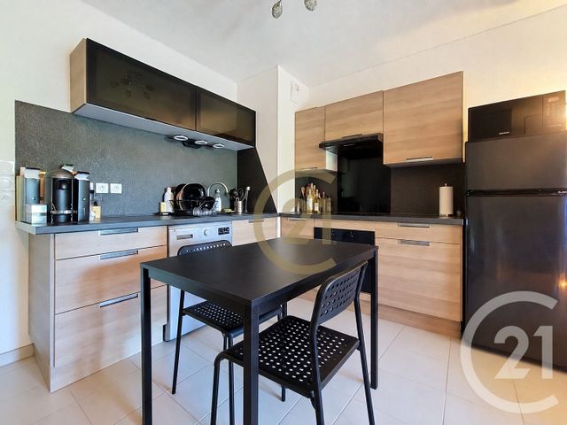 Appartement F2 à vendre - 2 pièces - 40.01 m2 - DRAGUIGNAN - 83 - PROVENCE-ALPES-COTE-D-AZUR - Century 21 Haussmann Immobilier