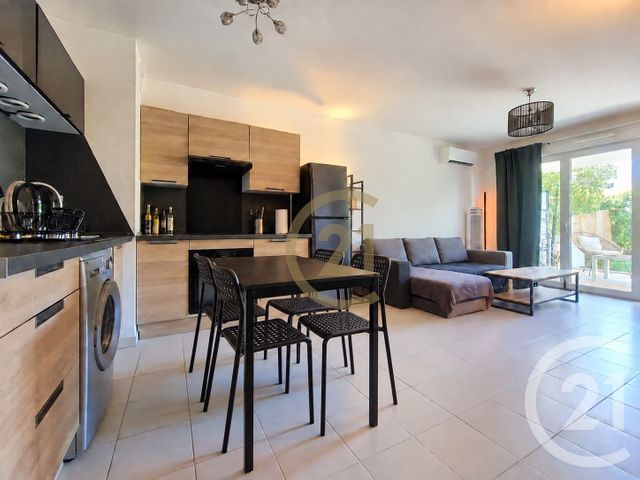 Appartement F2 à vendre - 2 pièces - 40.01 m2 - DRAGUIGNAN - 83 - PROVENCE-ALPES-COTE-D-AZUR - Century 21 Haussmann Immobilier