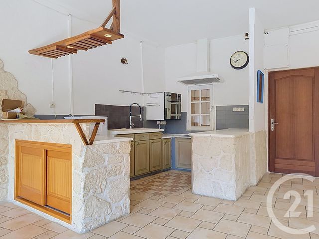 Appartement F4 à louer - 4 pièces - 100.0 m2 - DRAGUIGNAN - 83 - PROVENCE-ALPES-COTE-D-AZUR - Century 21 Haussmann Immobilier