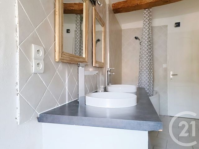 Appartement F4 à louer - 4 pièces - 100.0 m2 - DRAGUIGNAN - 83 - PROVENCE-ALPES-COTE-D-AZUR - Century 21 Haussmann Immobilier
