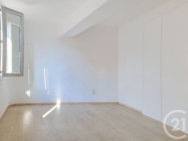Appartement F4 à louer - 4 pièces - 100.0 m2 - DRAGUIGNAN - 83 - PROVENCE-ALPES-COTE-D-AZUR - Century 21 Haussmann Immobilier