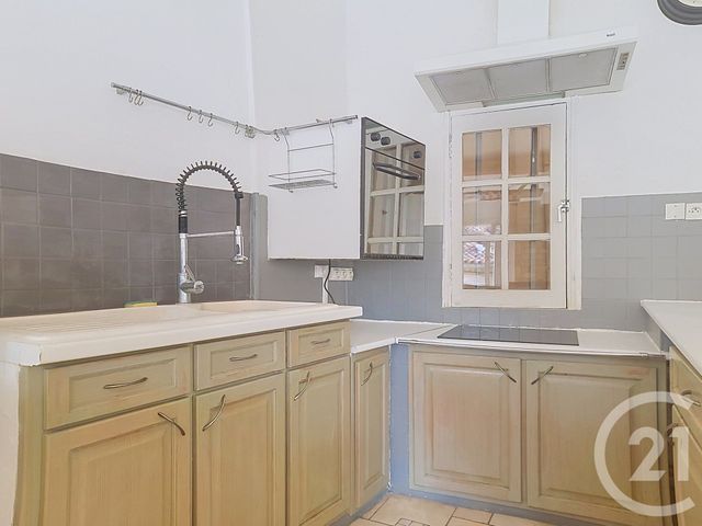 Appartement F4 à louer - 4 pièces - 100.0 m2 - DRAGUIGNAN - 83 - PROVENCE-ALPES-COTE-D-AZUR - Century 21 Haussmann Immobilier