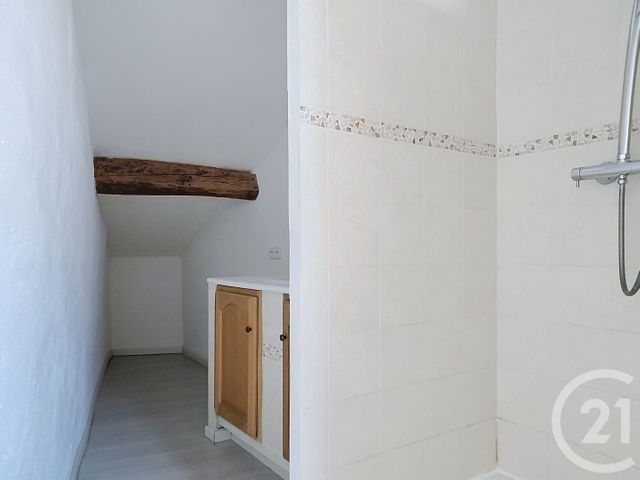 Appartement F4 à louer - 4 pièces - 100.0 m2 - DRAGUIGNAN - 83 - PROVENCE-ALPES-COTE-D-AZUR - Century 21 Haussmann Immobilier