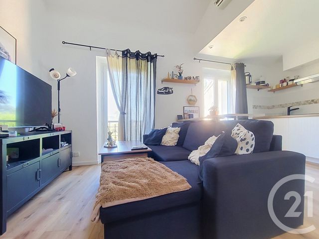 Appartement Duplex à vendre - 2 pièces - 35.66 m2 - DRAGUIGNAN - 83 - PROVENCE-ALPES-COTE-D-AZUR - Century 21 Haussmann Immobilier