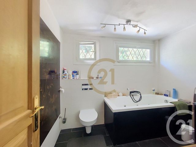 maison à vendre - 6 pièces - 195.67 m2 - LE THORONET - 83 - PROVENCE-ALPES-COTE-D-AZUR - Century 21 Haussmann Immobilier
